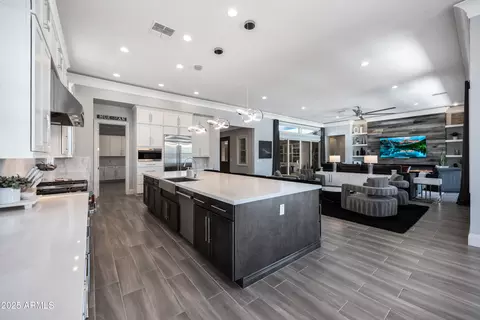 Kitchen - 2771 E Bonanza Ct, Gilbert, AZ 85297 photo 2 of 4
