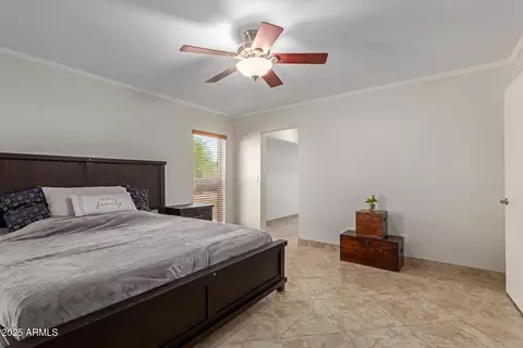 Bedroom - 3433 E Betty Elyse Ln, Phoenix, AZ 85032 photo 2 of 5