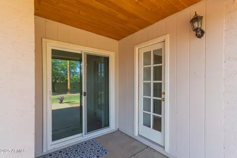 Exterior - 3433 E Betty Elyse Ln, Phoenix, AZ 85032 photo 3 of 8