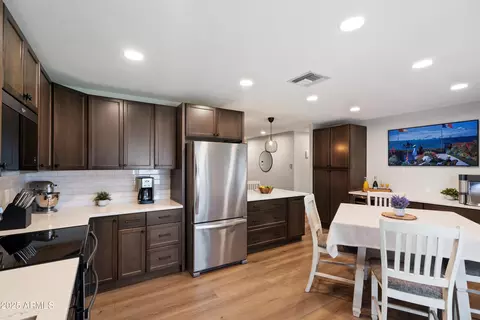 14422 N 52nd Dr, Glendale, AZ 85306