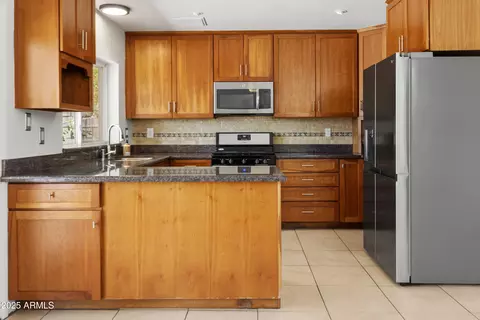 2745 E Dahlia Dr, Phoenix, AZ 85032 photo 8