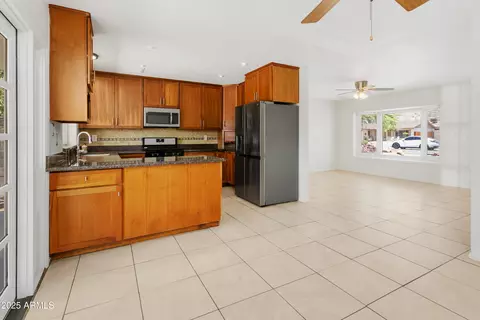 2745 E Dahlia Dr, Phoenix, AZ 85032 photo 7