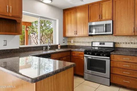 2745 E Dahlia Dr, Phoenix, AZ 85032 photo 9