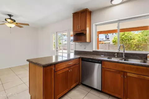 2745 E Dahlia Dr, Phoenix, AZ 85032 photo 10