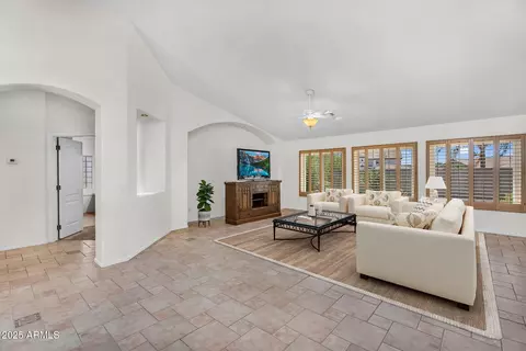 5529 E Holmes Ave, Mesa, AZ 85206 photo 8