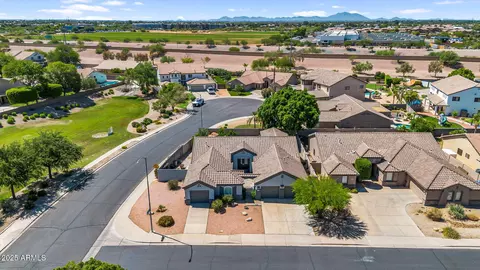 5529 E Holmes Ave, Mesa, AZ 85206 photo 3