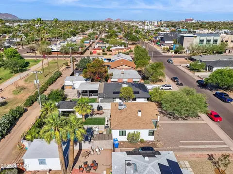 View/Area - 1226 E Almeria Rd, Phoenix, AZ 85006 photo 6 of 13