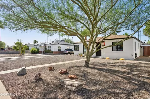 Exterior - 1226 E Almeria Rd, Phoenix, AZ 85006 photo 9 of 23