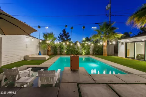 Exterior - 1226 E Almeria Rd, Phoenix, AZ 85006 photo 19 of 23