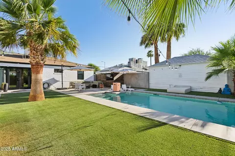 Exterior - 1226 E Almeria Rd, Phoenix, AZ 85006 photo 13 of 23