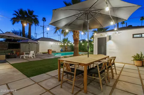 Exterior - 1226 E Almeria Rd, Phoenix, AZ 85006 photo 5 of 23