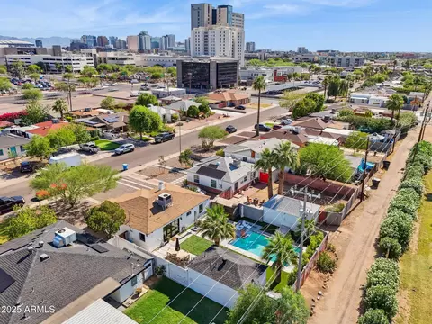 View/Area - 1226 E Almeria Rd, Phoenix, AZ 85006 photo 9 of 13