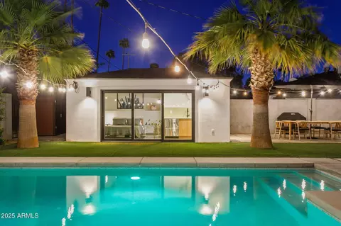 Exterior - 1226 E Almeria Rd, Phoenix, AZ 85006 photo 14 of 23