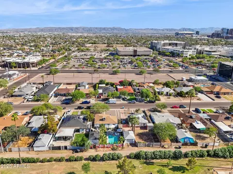 View/Area - 1226 E Almeria Rd, Phoenix, AZ 85006 photo 13 of 13
