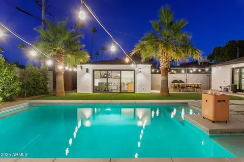 Exterior - 1226 E Almeria Rd, Phoenix, AZ 85006 photo 15 of 23