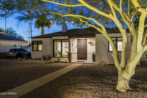 Exterior - 1226 E Almeria Rd, Phoenix, AZ 85006 photo 11 of 23