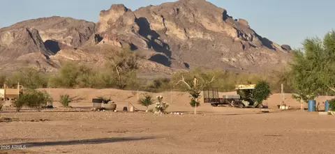 3132 N Saddle Vista Rd N #10, Tonopah, AZ 85354