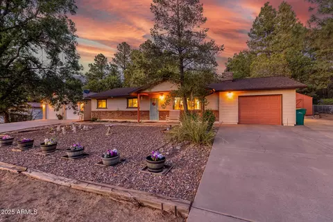 1041 N 36th Dr, Show Low, AZ 85901