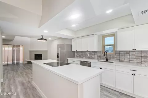 2107 W Lane Ave, Phoenix, AZ 85021 photo 2