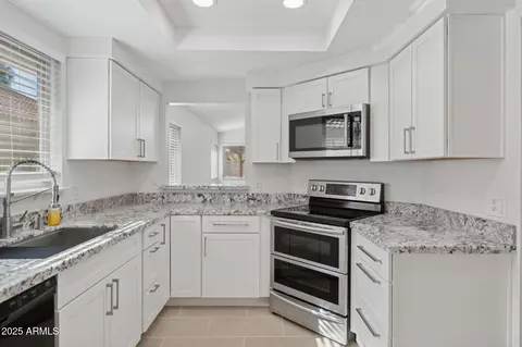 2258 W Orchid Ln, Chandler, AZ 85224