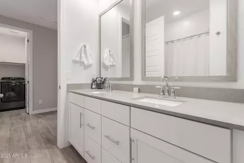 Bath - 9642 E Tesla Ave, Mesa, AZ 85212 photo 3 of 3