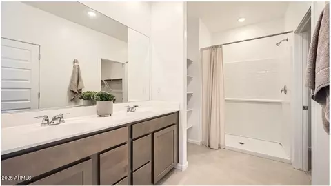 Bath - 9538 W Avalon Dr, Phoenix, AZ 85037 photo 1 of 2