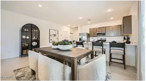 Entry Way - 9538 W Avalon Dr, Phoenix, AZ 85037 photo 1 of 3