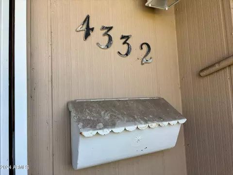 4332 W Ocotillo Rd #206, Glendale, AZ 85301