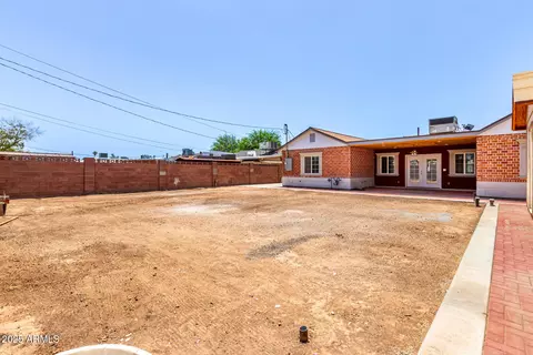 Exterior - 3316 E Fillmore St, Phoenix, AZ 85008 photo 3 of 7