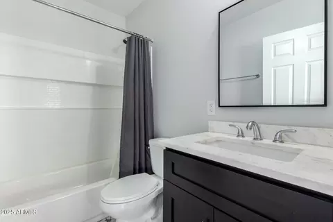 Bath - 3316 E Fillmore St, Phoenix, AZ 85008 photo 2 of 3