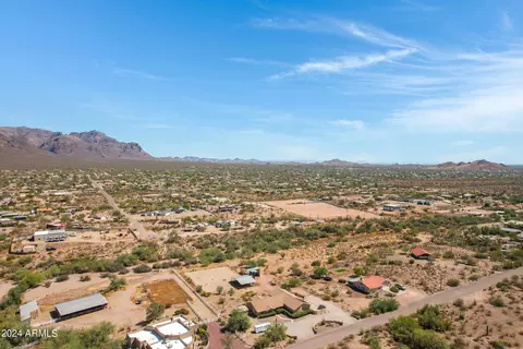 View/Area - 77 S Arroya Rd, Apache Junction, AZ 85119 photo 4 of 14