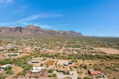 View/Area - 77 S Arroya Rd, Apache Junction, AZ 85119 photo 3 of 14