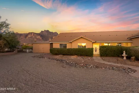 Exterior - 77 S Arroya Rd, Apache Junction, AZ 85119 photo 19 of 21