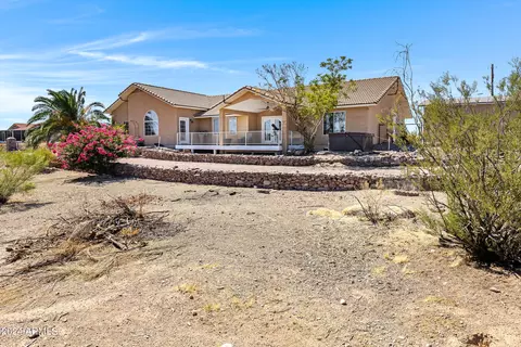 Exterior - 77 S Arroya Rd, Apache Junction, AZ 85119 photo 12 of 21
