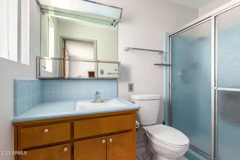 Bath - 509 N 56 St, Mesa, AZ 85205 photo 1 of 2