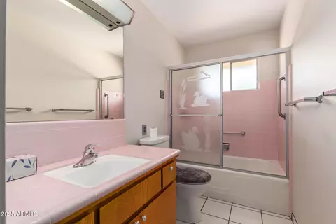 Bath - 509 N 56 St, Mesa, AZ 85205 photo 2 of 2