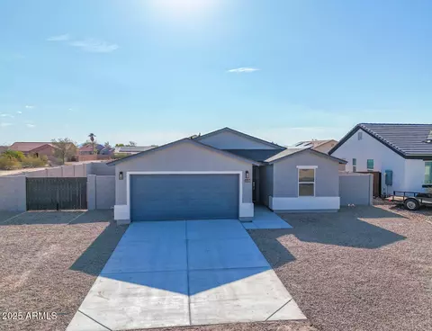15438 S Overfield Rd, Arizona City, AZ 85123