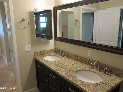 3807 E Devonshire Ave, Phoenix, AZ 85018 photo 16
