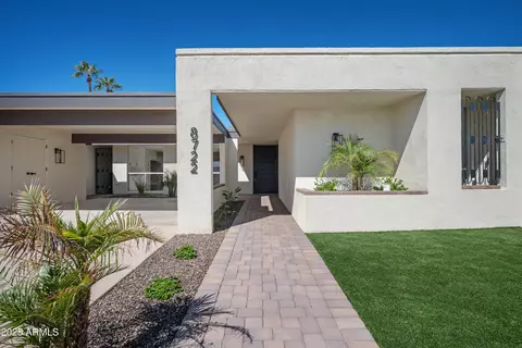 8722 E Devonshire Ave, Scottsdale, AZ 85251