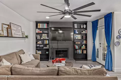 4152 W Crocus Dr, Phoenix, AZ 85053 photo 21