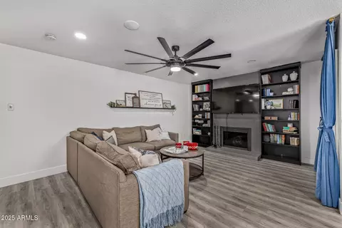 4152 W Crocus Dr, Phoenix, AZ 85053 photo 19