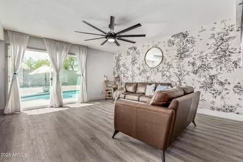 4152 W Crocus Dr, Phoenix, AZ 85053 photo 28