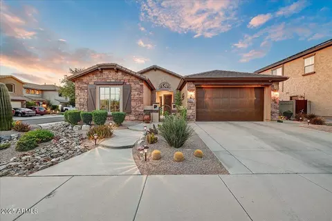 9058 W Redbird Rd, Peoria, AZ 85383