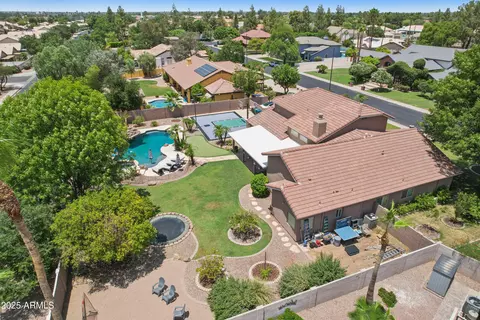 View/Area - 4735 E Harmony Cir, Mesa, AZ 85206 photo 2 of 8