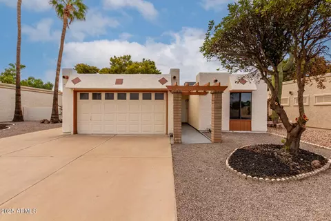 9313 E Parkside Dr, Sun Lakes, AZ 85248