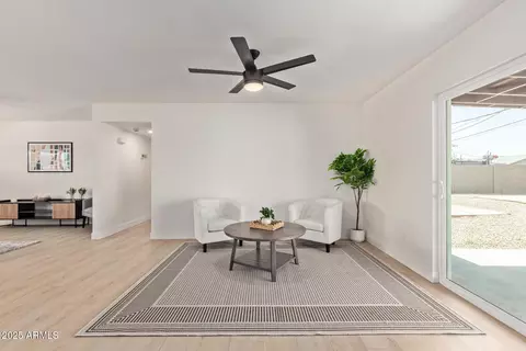 Living - 802 E Navajo Ave, Apache Junction, AZ 85119 photo 4 of 4