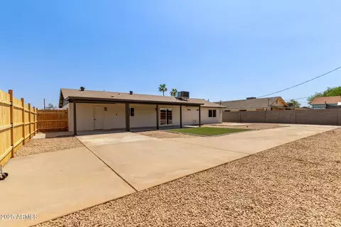Exterior - 802 E Navajo Ave, Apache Junction, AZ 85119 photo 4 of 5