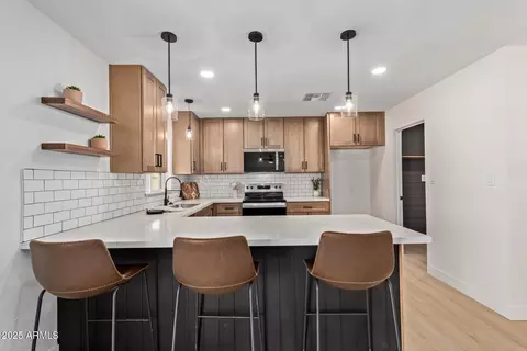 Kitchen - 802 E Navajo Ave, Apache Junction, AZ 85119 photo 2 of 3