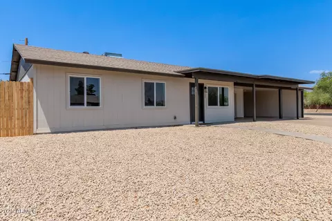 Exterior - 802 E Navajo Ave, Apache Junction, AZ 85119 photo 2 of 5