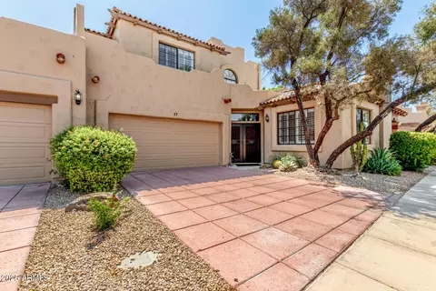 7955 E Chaparral Rd #17, Scottsdale, AZ 85250
